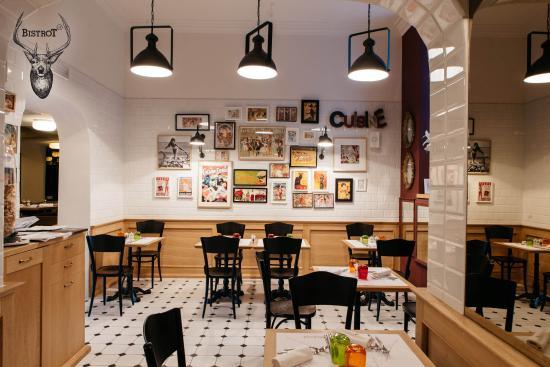 Hemingway Lounge Bar